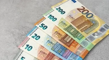 تراجع حاد في أسهم البنوك مع انخفاض قيمتها بنحو 380 دونغ فيتنامي